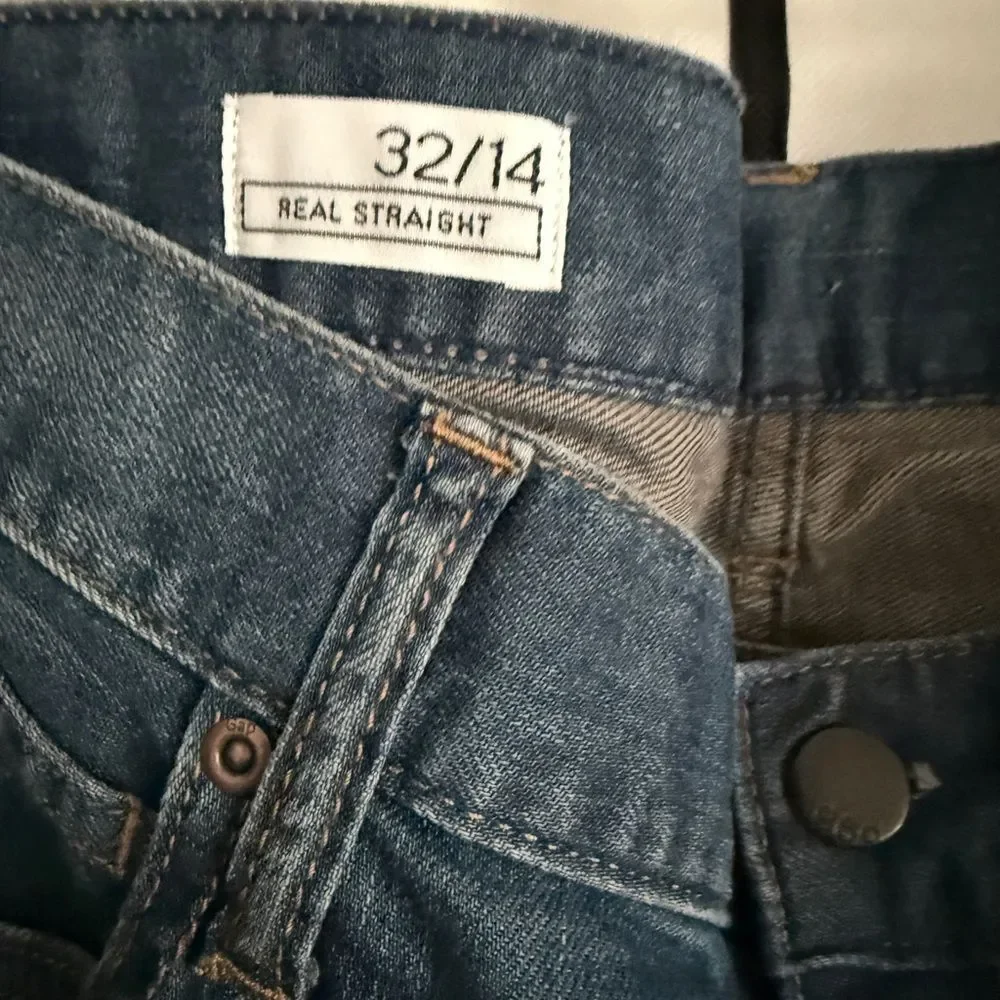 GAP Straight Leg Jeans in Blue Wash